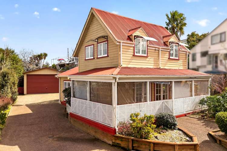 60 Makora Road Massey_0