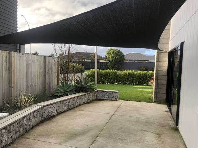 65 Featherstone Drive 2743_3