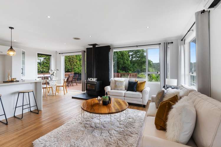 47 Waitakere Road Waitakere_2