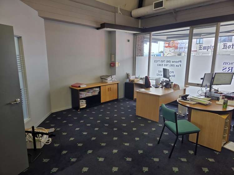 323 Broadway Stratford_8