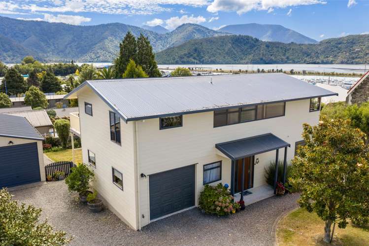 28 Lawrence Street_0