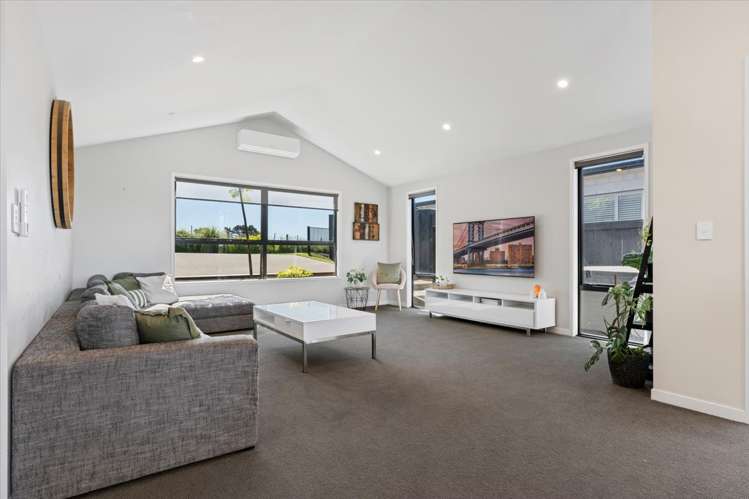 27 Tamihana Avenue Pyes Pa_17