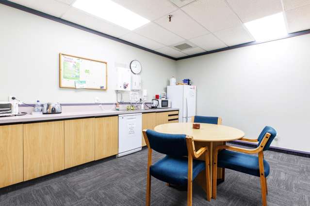 Suite 1/193-197 The Strand Whakatane_1