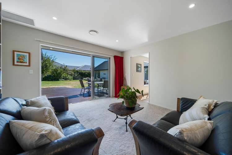 19 Rossington Drive West Melton_13