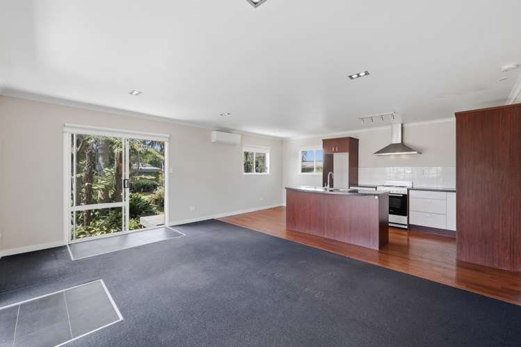 47 Taihiki Road Clarks Beach_13