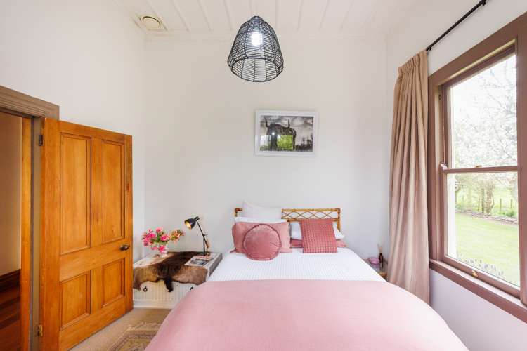 1027 Camerons Line Feilding_13