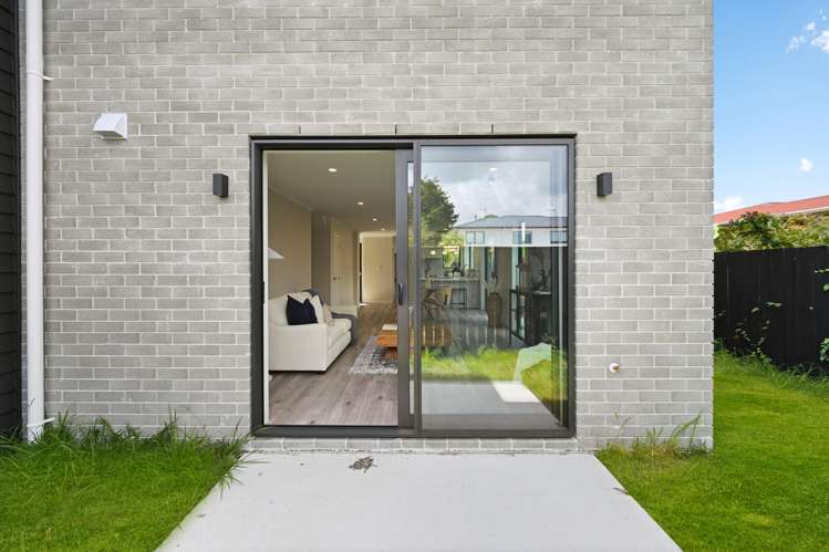 2 & 3/72 Ohaupo Road Melville_22