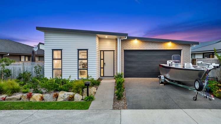 7 Onekura Street Red Beach_20