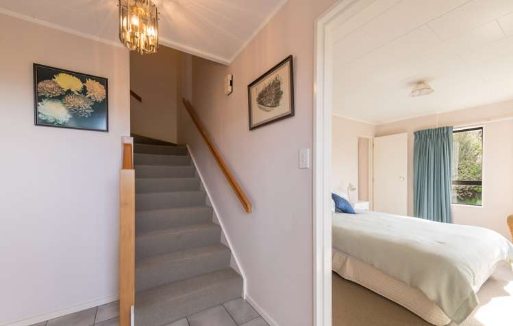 33 Washbourn Drive Richmond_9