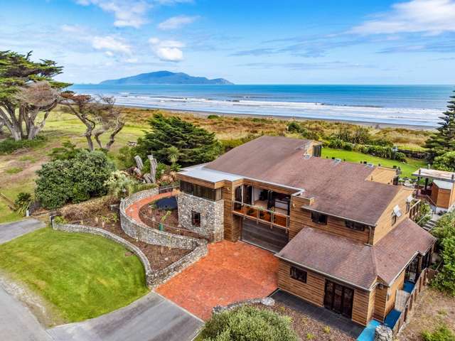 Prime Kapiti Beachfront: Exceptional Opportunity