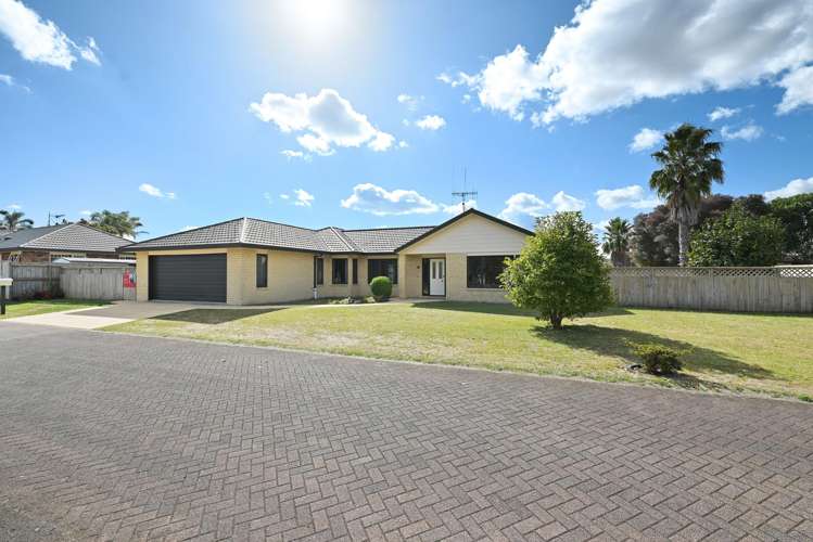 36 Cairns Crescent Rototuna_16