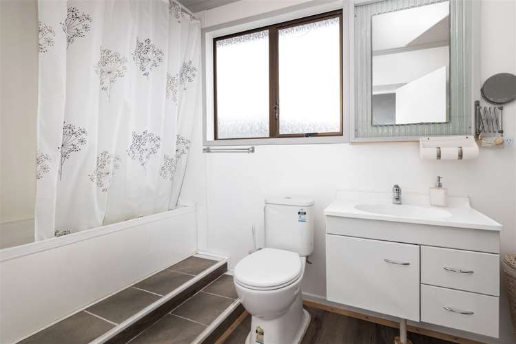 196 Maxwell Road Redwoodtown_11