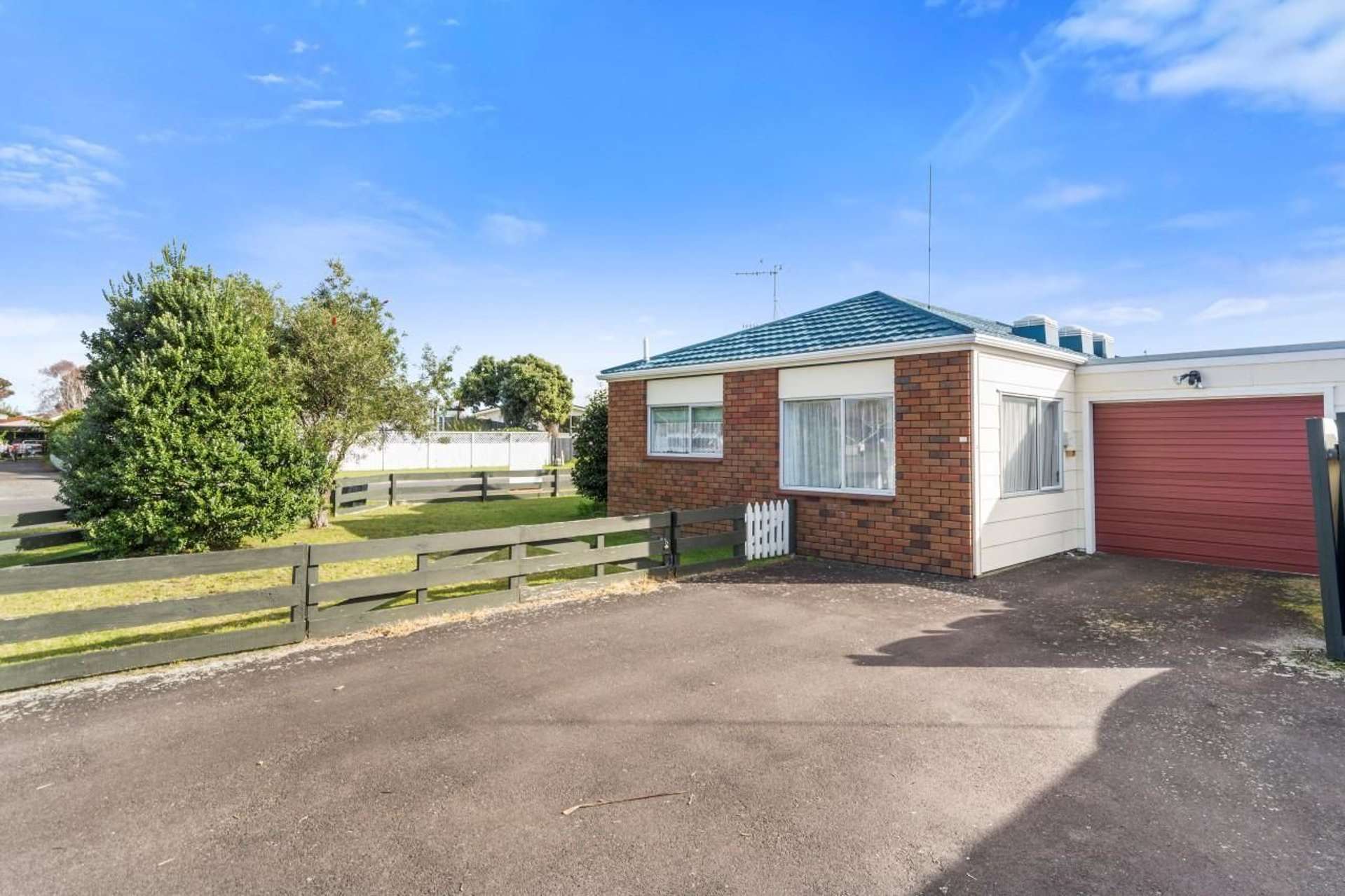 5a Gobray Crescent Mount Maunganui_0