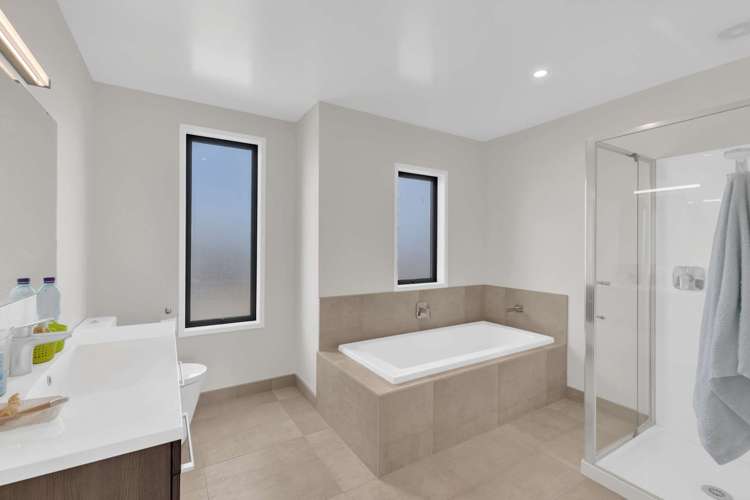 166 Seventh View Avenue Beachlands_12
