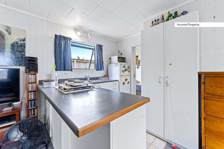 2/8 Chartwell Avenue Glenfield_10