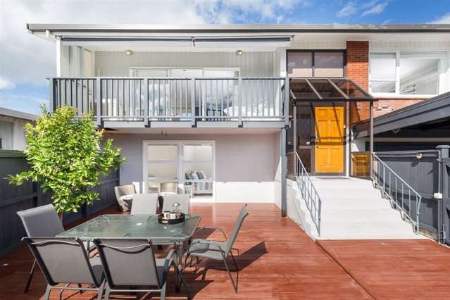 2/36 Exmouth Road Northcote_3