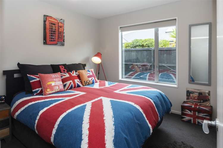 5 Torrey Pines Waimairi Beach_13