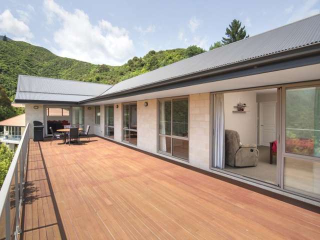 14 Moana Heights Waikawa_3