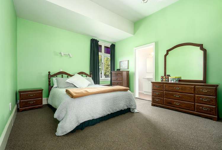 206 England Street Linwood_18