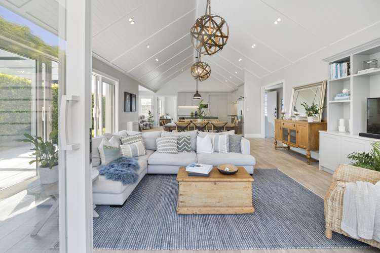 56 Weatherly Drive Beachlands_13