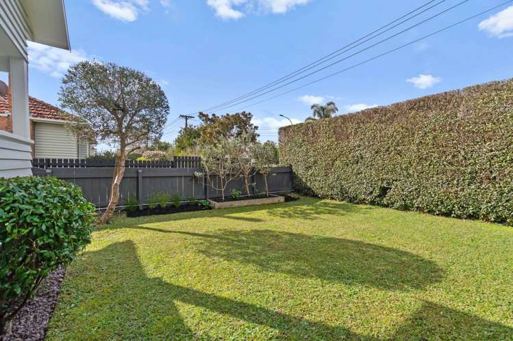 28 Renfrew Avenue Sandringham_3