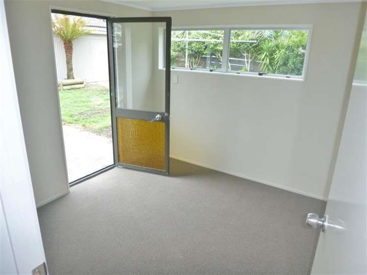 15 Waimahia Avenue Manurewa_8