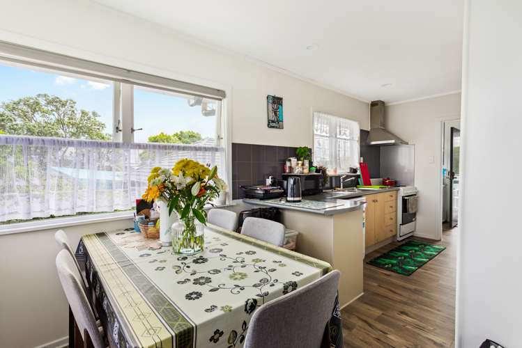 5 Thomas Rea Place Te Atatu South_6
