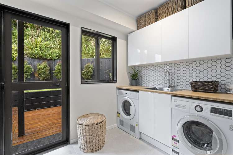 79 Woodman Drive Tawa_19