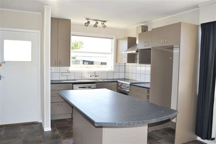 13 Hale Street Blenheim Central_5