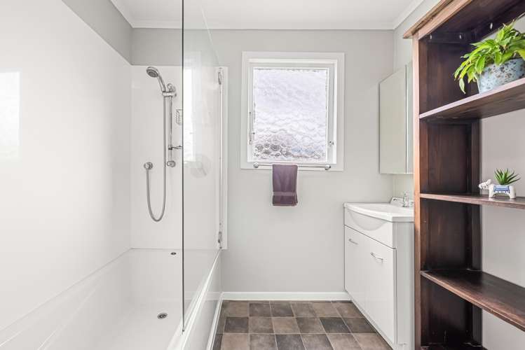 352 Stokes Valley Road Stokes Valley_18