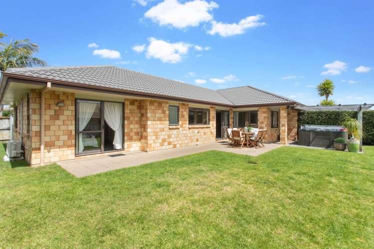 11 Aberdeen Crescent Wattle Downs_11