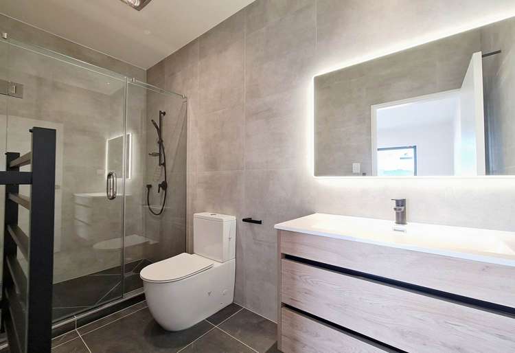 6 Ascent Drive Flat Bush_8