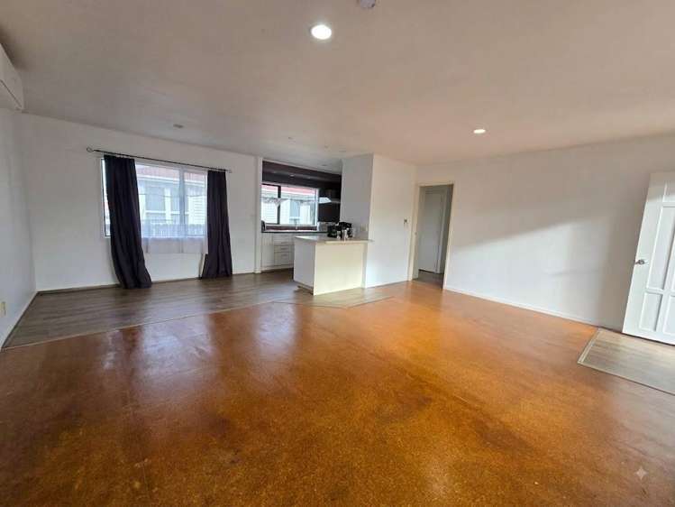 52 Kelwyn Road 1700_1
