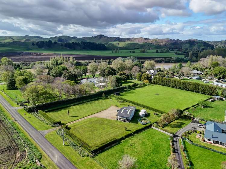 17 Waireka Road Papaiti_1