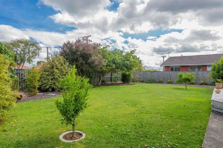 14 Queenwood Road Levin_19