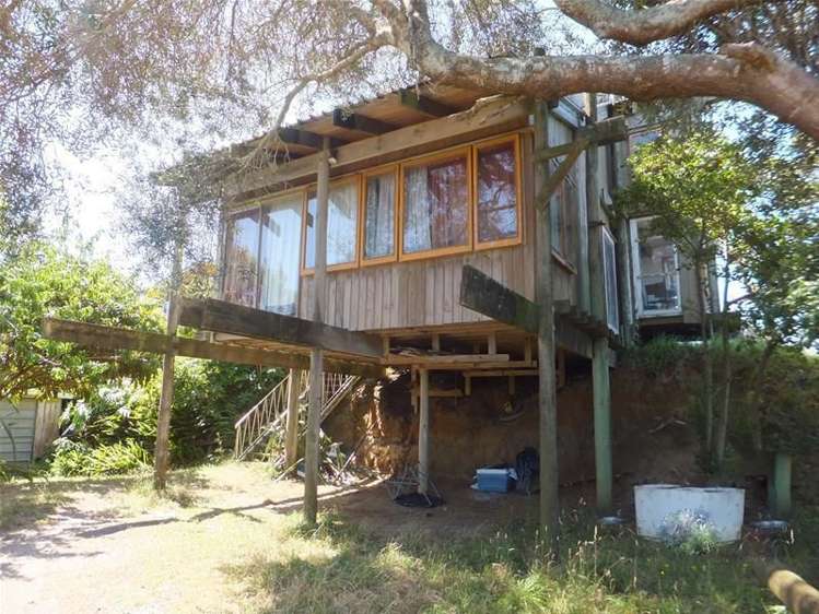 6573 Pouto Road Pouto_3