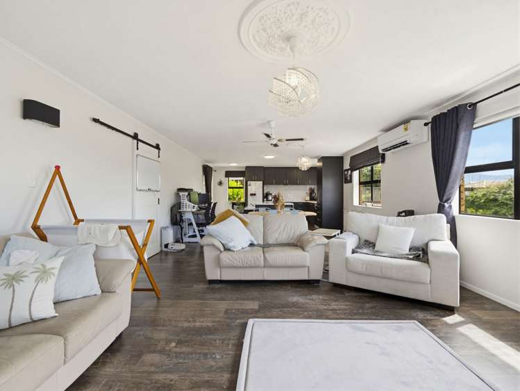 32a Holland Street Glenholme_7