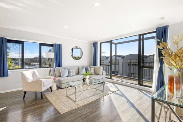 2/8 Flynn Street Birkdale_3