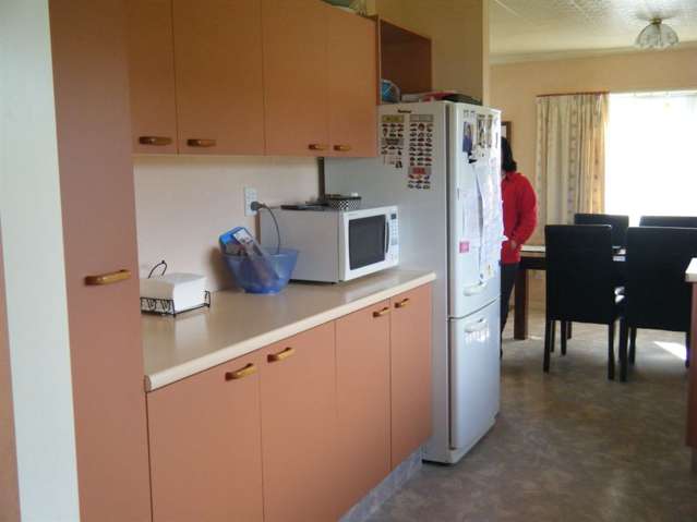 70 Gormack Street Balclutha_3