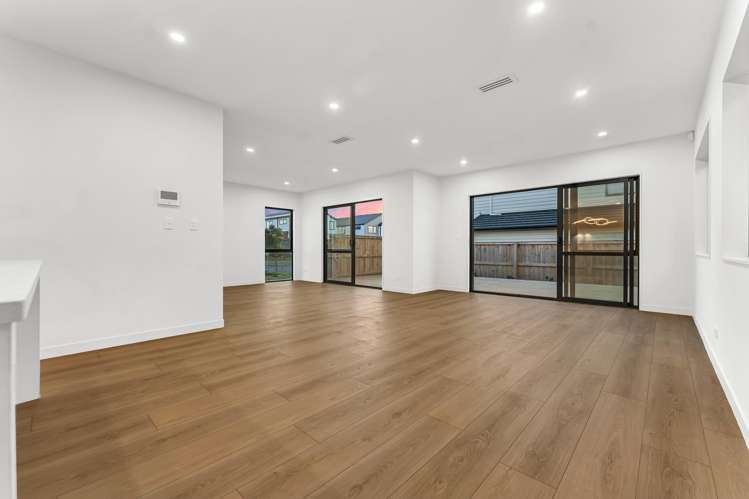 14 Gertrude Cole Road Clarks Beach_10