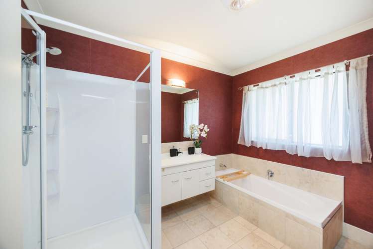 23 Johnstone Drive Fitzherbert_19