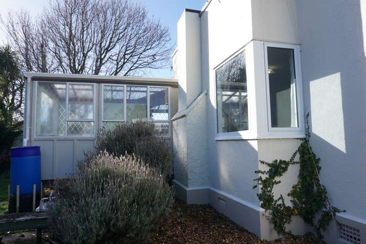 24 Savage Crescent West End_6
