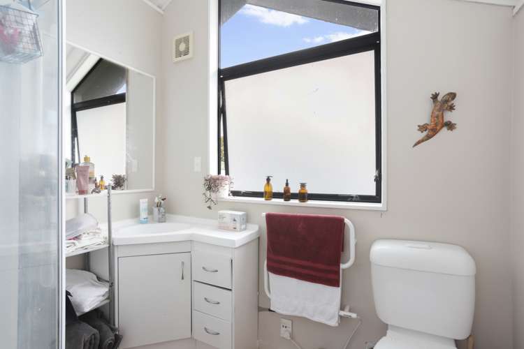 4/25a Beach Road Te Atatu Peninsula_9