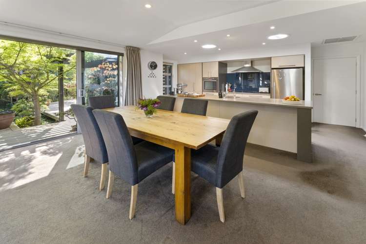 6 Istana Place Britannia Heights_2