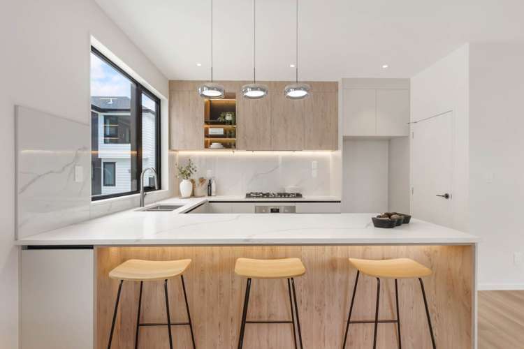 1B Altair Place Windsor Park_8