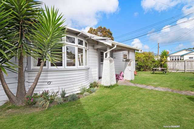 125 Derwent Street Island Bay_1