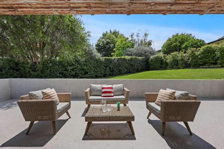 16 Andrea Place Sunnyhills_29