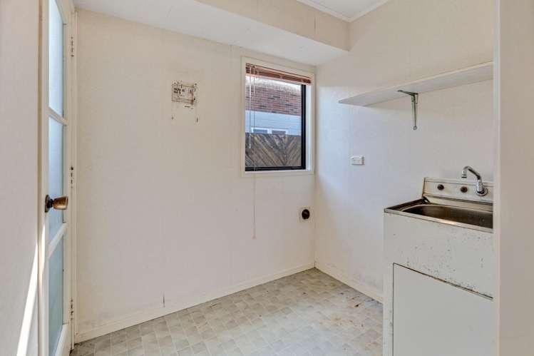 31a The Esplanade Eastern Beach_16