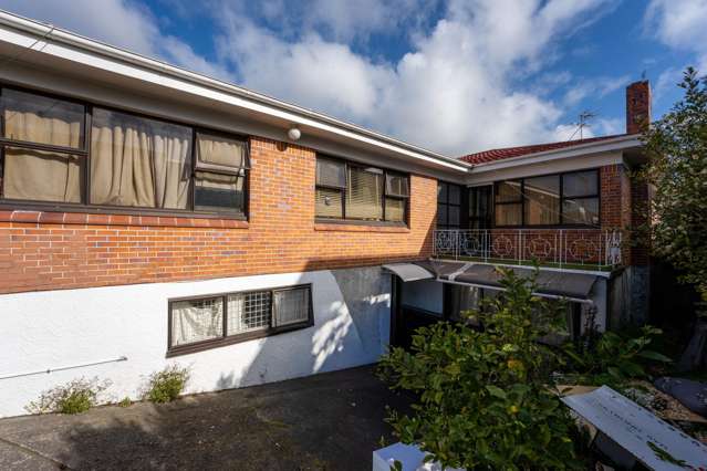 447 Richardson Road Mount Roskill_2