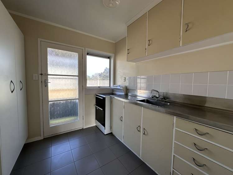 3 15b Clarke road Royal Oak_4